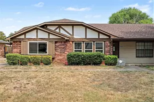 2926 Hilltop Dr, Euless, TX 76039 - Photo 1