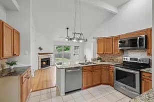 2926 Hilltop Dr, Euless, TX 76039 - Photo 11