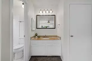 2926 Hilltop Dr, Euless, TX 76039 - Photo 17
