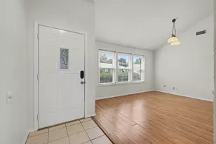 2926 Hilltop Dr, Euless, TX 76039 - Photo 3