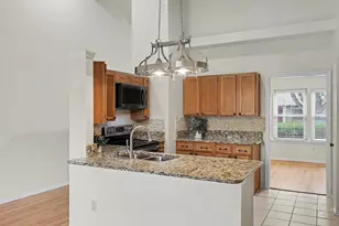 2926 Hilltop Dr, Euless, TX 76039 - Photo 13