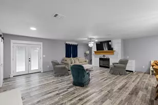 335 Ponderosa St, Bowie, TX 76230 - Photo 35