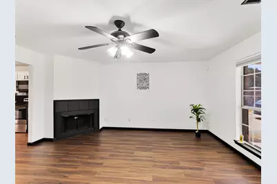 6437 Henco Dr Drive, Fort Worth, TX 76119 - Photo 5