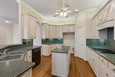 1727 Ridgecrest Drive, Cleburne, TX 76033 - Photo 15