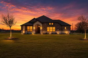 725 Windward Ct, Lowry Crossing, TX 75069 - Photo 1