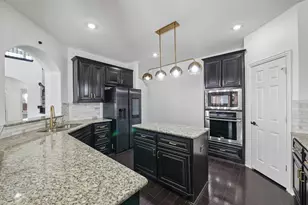 720 Yarrow St, Little Elm, TX 75068 - Photo 9