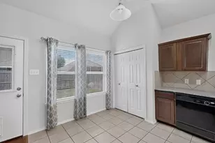 1208 Villa Paloma Blvd, Little Elm, TX 75068 - Photo 9
