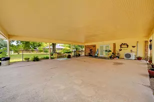 1022 Robin Rd, Oak Ridge, TX 75161 - Photo 29