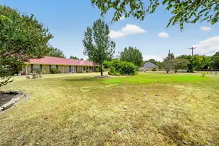 1022 Robin Rd, Oak Ridge, TX 75161 - Photo 27