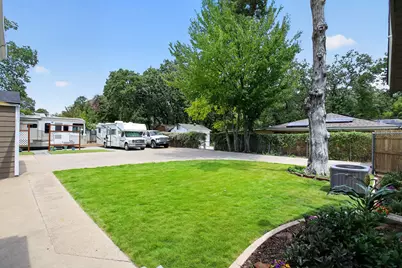 2811 Springdale Road, Fort Worth, TX 76111 - Photo 23