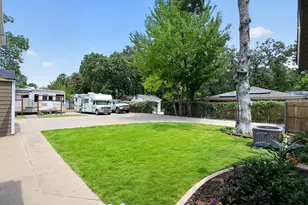 2811 Springdale Rd, Fort Worth, TX 76111 - Photo 23