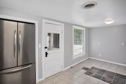 2811 Springdale Road, Fort Worth, TX 76111 - Photo 19