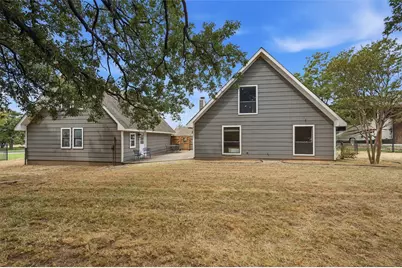 103 Pontiac Drive, Gainesville, TX 76240 - Photo 5