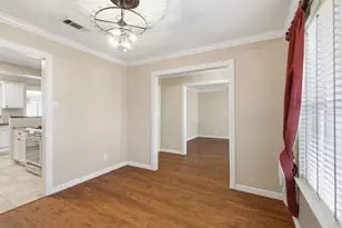 1760 Acorn Ln, Hurst, TX 76054 - Photo 9