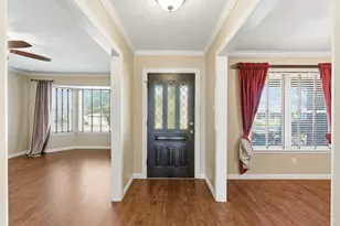 1760 Acorn Ln, Hurst, TX 76054 - Photo 7