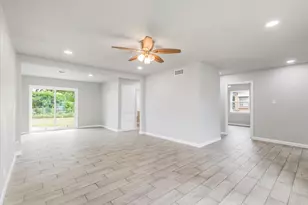 13634 Pyramid Dr, Farmers Branch, TX 75234 - Photo 5