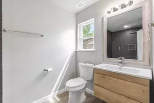 13634 Pyramid Dr, Farmers Branch, TX 75234 - Photo 19
