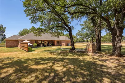 448 County Road 3690, Boyd, TX 76023 - Photo 35