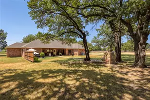448 Co Rd 3690, Boyd, TX 76023 - Photo 35