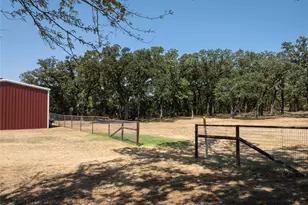448 Co Rd 3690, Boyd, TX 76023 - Photo 37