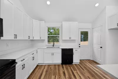 104 E Miller Street, Whitewright, TX 75491 - Photo 13