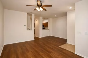 2219 Glacier Park Ln, Grand Prairie, TX 75050 - Photo 5