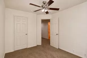 2219 Glacier Park Ln, Grand Prairie, TX 75050 - Photo 25