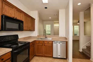 2219 Glacier Park Ln, Grand Prairie, TX 75050 - Photo 9