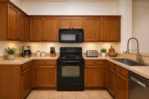 2219 Glacier Park Ln, Grand Prairie, TX 75050 - Photo 9