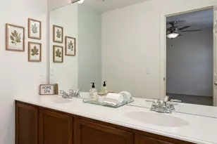 2219 Glacier Park Ln, Grand Prairie, TX 75050 - Photo 15