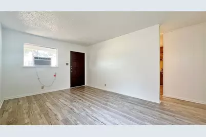 5429 Farnsworth Avenue, Fort Worth, TX 76107 - Photo 3