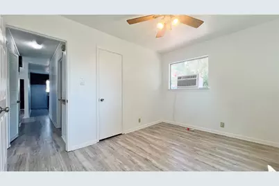 5429 Farnsworth Avenue, Fort Worth, TX 76107 - Photo 11
