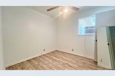 5429 Farnsworth Avenue, Fort Worth, TX 76107 - Photo 13