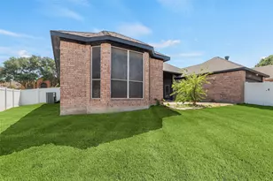 517 Quick Silver Dr, DeSoto, TX 75115 - Photo 23