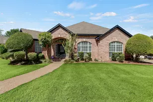 517 Quick Silver Dr, DeSoto, TX 75115 - Photo 1