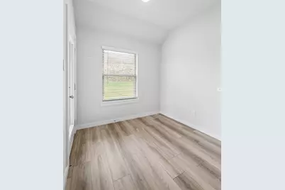 10544 Landry Bluff Lane, Fort Worth, TX 76126 - Photo 29