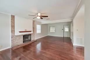 1122 W Park Row Dr, Arlington, TX 76013 - Photo 9