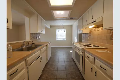 2702 Shawn Drive, Denison, TX 75020 - Photo 9