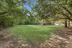 503 N College St, Whitesboro, TX 76273 - Photo 33