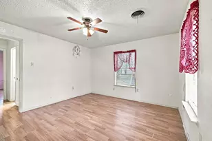 503 N College St, Whitesboro, TX 76273 - Photo 27