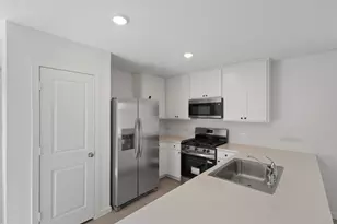 2549 Guineas Ln, Aubrey, TX 76227 - Photo 5