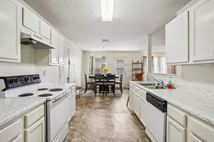 659 Pondview Dr, Cedar Hill, TX 75104 - Photo 17