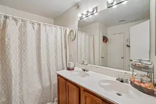 659 Pondview Dr, Cedar Hill, TX 75104 - Photo 13