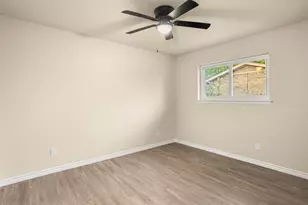 509 E Williamsburg Manor, Arlington, TX 76014 - Photo 21