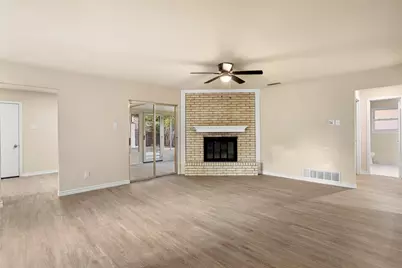 509 E Williamsburg Manor, Arlington, TX 76014 - Photo 7