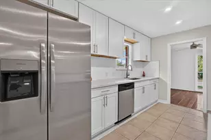 6301 Wheaton Dr, Fort Worth, TX 76133 - Photo 9