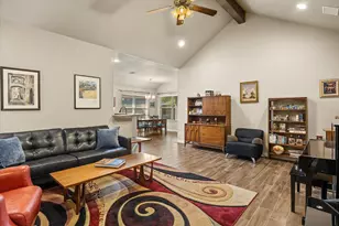 1411 Lauren Ln, Granbury, TX 76048 - Photo 5