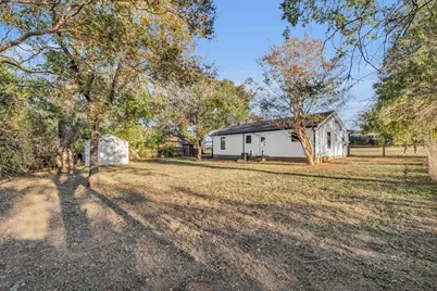 211 W Stegall Drive, Robinson, TX 76706 - Photo 25