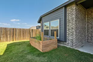 609 Pawprint Holw, Godley, TX 76044 - Photo 33