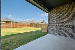 609 Pawprint Holw, Godley, TX 76044 - Photo 31